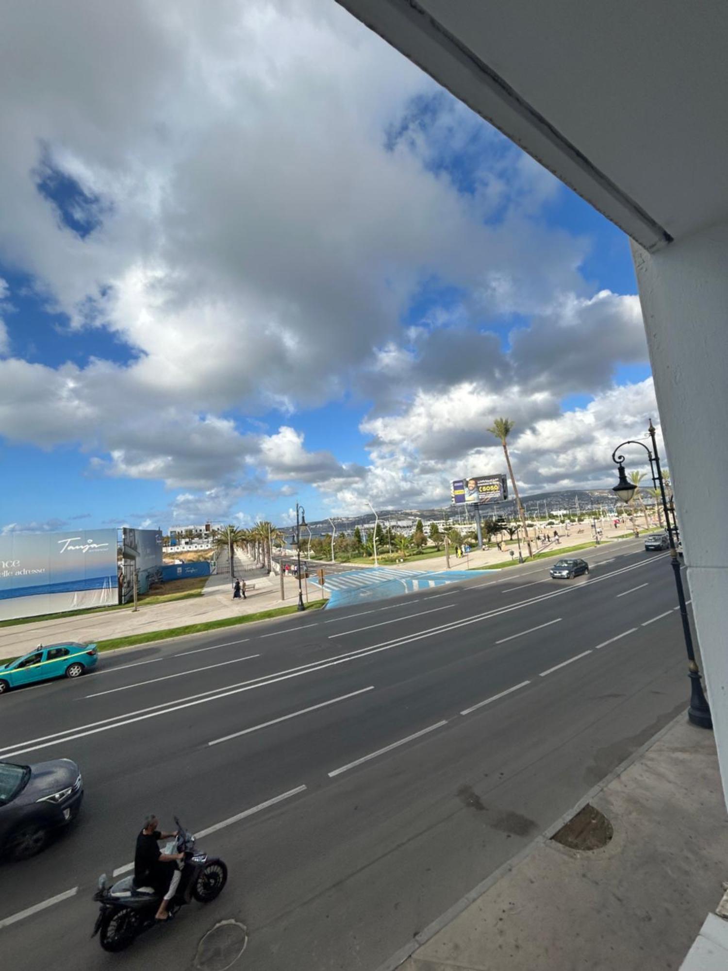 Splendide Studio Haut Standing En Face De La Marina Et A 200 M Du Port De Tanger - 1 Chambre Double Экстерьер фото